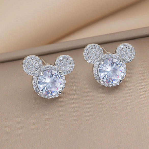 Wholesale Women's Light Luxury Style Titanium Steel Ochain Necklace With Diamond Treatment And Mickey Design