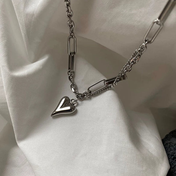 Wholesale Women's Light Luxury Titanium Steel Peach Heart Necklace With Water Wave Chain