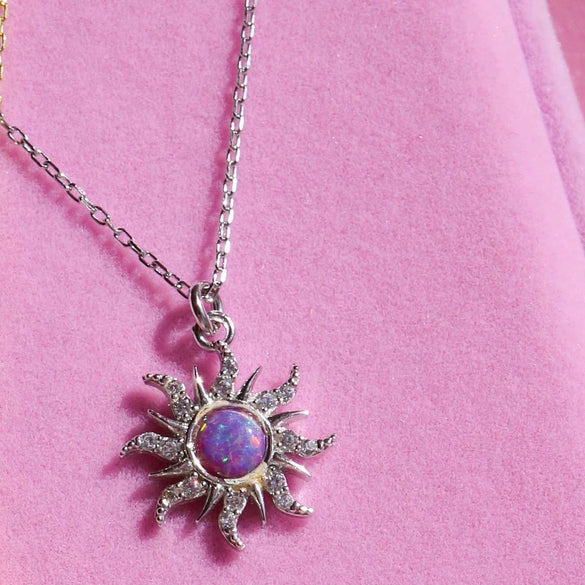 Wholesale Women's Literature And Art Style Copper Necklace With Geometric Zircon Pendant And Diamond Treatment