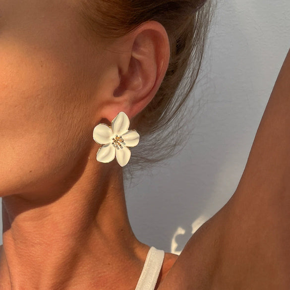 Wholesale Women's Little Fresh Alloy Dripping Oil Flower Earrings