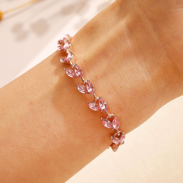 Wholesale Women's Love Hollow Heart Shape Zinc Alloy Micro Inlaid Zircon Jewelry Bracelet With Diamond Design