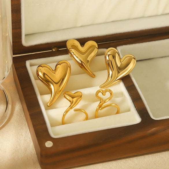 Wholesale Women's Love Ring Titanium Steel Heartshaped High Sense Electroplated