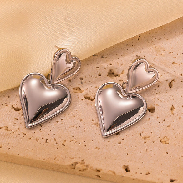 Wholesale Women's Love Series 18K Gold Plated Titanium Steel Heart Shaped Earrings With Electroplating