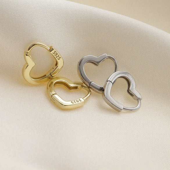Wholesale Women's Lovely Heart Shaped Copper Ear Jewelry With Electroplating Simple Temperament Ins Style