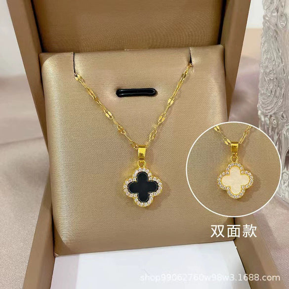 Wholesale Women's Luxury Fourleaf Clover Titanium Steel Necklace With Black And White Doublesided Design 18K Goldplated Ochain Geometric Pattern