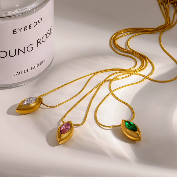 Wholesale Women's Luxury Ins Style Geometric Drop Shape Zircon Pendant 18K Gold Plated Titanium Steel And Stainless Steel Necklace With Round Snake Chain