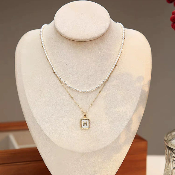 Wholesale Women's Luxury Titanium Steel Letterinlaid Ochain Necklace With Gold Plated Electroplating