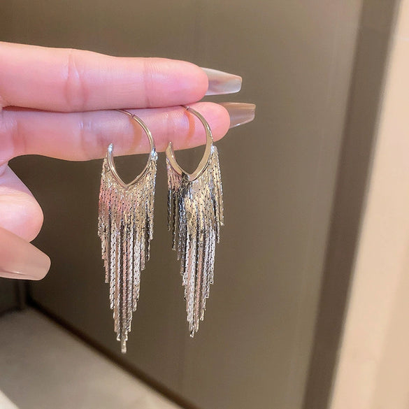 Wholesale Women's Metal Geometric Diamond Tassel Earrings With Silver Needle Chain