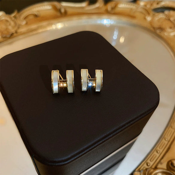 Wholesale Women's Metal Letter Earrings With 925 Silver Needles And Electroplating Simple Style