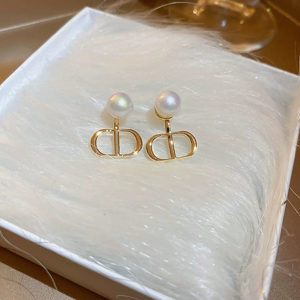 Wholesale Women's Metal Letter Earrings With 925 Silver Needles And Electroplating Simple Style
