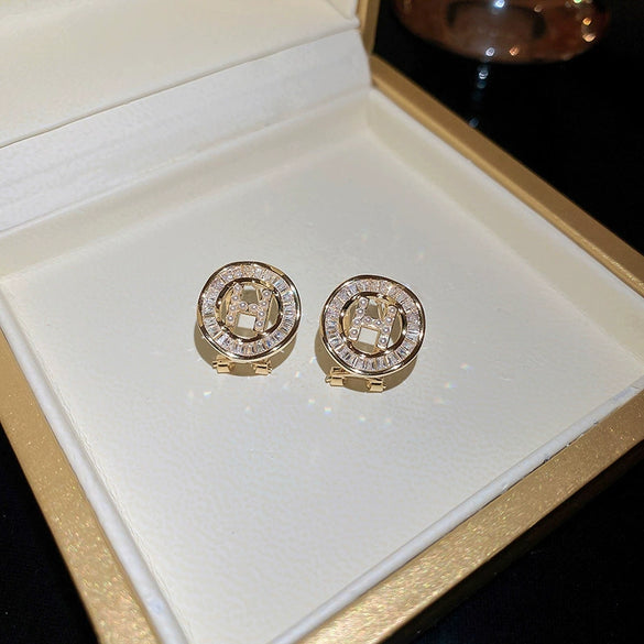 Wholesale Women's Metal Letter Earrings With 925 Silver Needles And Electroplating Simple Style