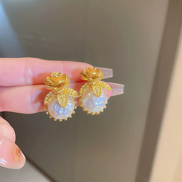 Wholesale Women's Midancient Vintage Jewelry Medieval Style Alloy 925 Silver Geometric Drop Shape Earrings Set With Diamonds