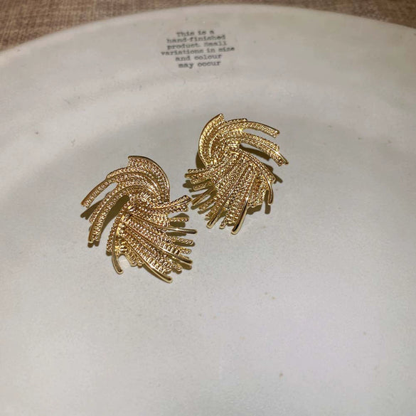 Wholesale Women's Middle Ancient Vintage Alloy Needle Earrings With Diamond Design And Geometric Drop Shape