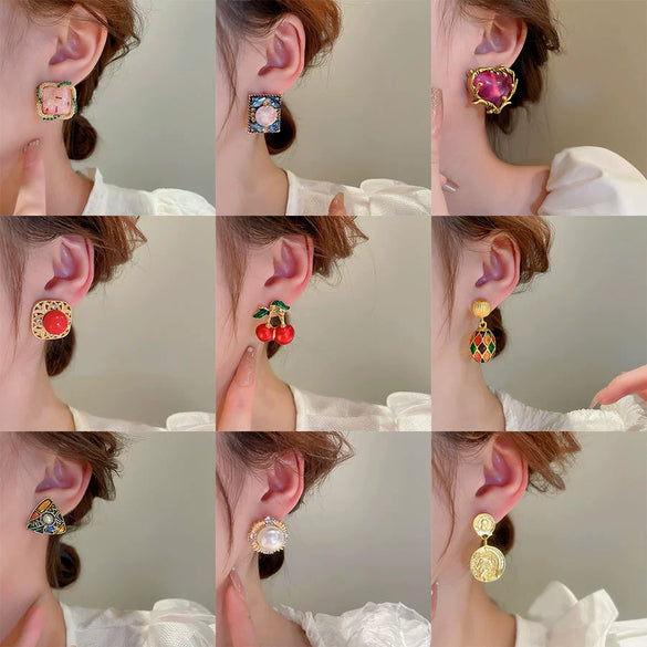 Wholesale Women's Middle Ancient Vintage Alloy Needle Earrings With Diamond Design And Geometric Drop Shape