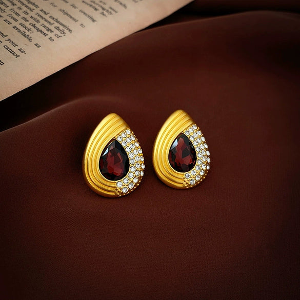 Wholesale Women's Middle Ancient Vintage Alloy Needle Earrings With Diamond Design And Geometric Drop Shape