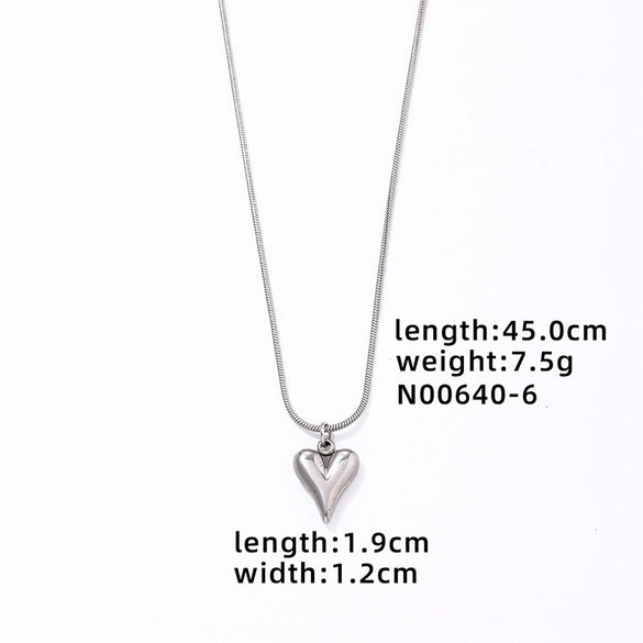 Wholesale Women's Mini Heart Shaped Pendant Clavicle Necklace Copper Titanium Steel Electroplated Niche Design