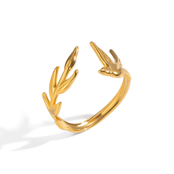 Wholesale Women's Minimalist Animal Style Stainless Steel Wings Ring With Pvd Furnace Vacuum Real Gold Plating