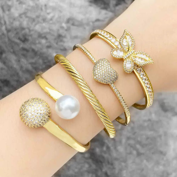 Wholesale Women's Minimalist Geometric Copper Pearl Gold Plated Butterfly Love Bracelet