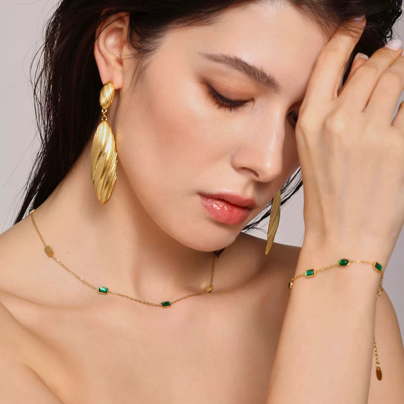 Wholesale Women's Minimalist Geometric Ferris Wheel Long Drop Stainless Steel 18K Gold Pvd Plated Earrings