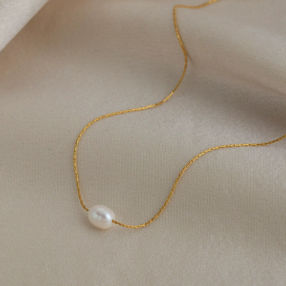Wholesale Women's Minimalist Geometric Freshwater Pearl Necklace With Stainless Steel Snake Chain Real Gold Plated In The Furnace