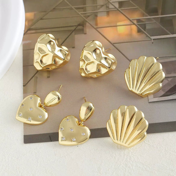 Wholesale Women's Minimalist Geometric Heartshaped Copper Earrings With Electroplating