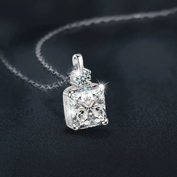Wholesale Women's Minimalist Geometric Moissanite S925 Silver Square Pendant Cross Chain Necklace