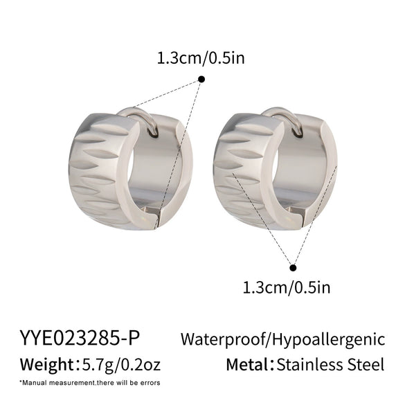 Wholesale Women's Minimalist Geometric Round Stainless Steel Earrings With Textured Finish Handpolished And Vacuum Real Gold Plated In Pvd Furnace