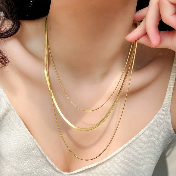 Wholesale Women's Minimalist Geometric Stainless Steel Electroplated Snake Bone Necklace