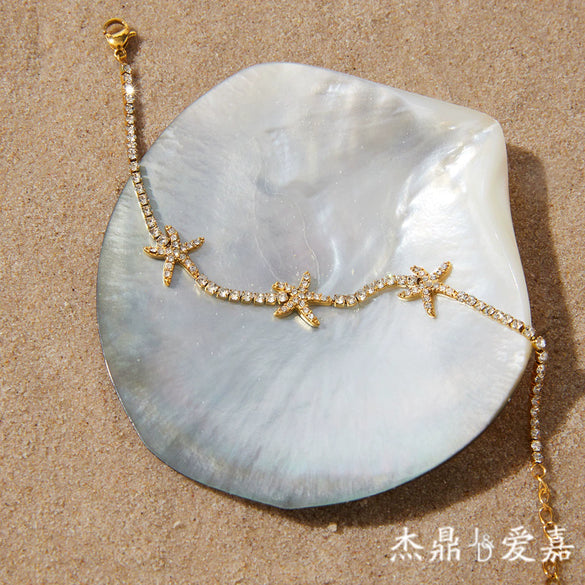 Wholesale Women's Minimalist Geometric Stainless Steel Electroplated Starfish Bracelet With White Zircon