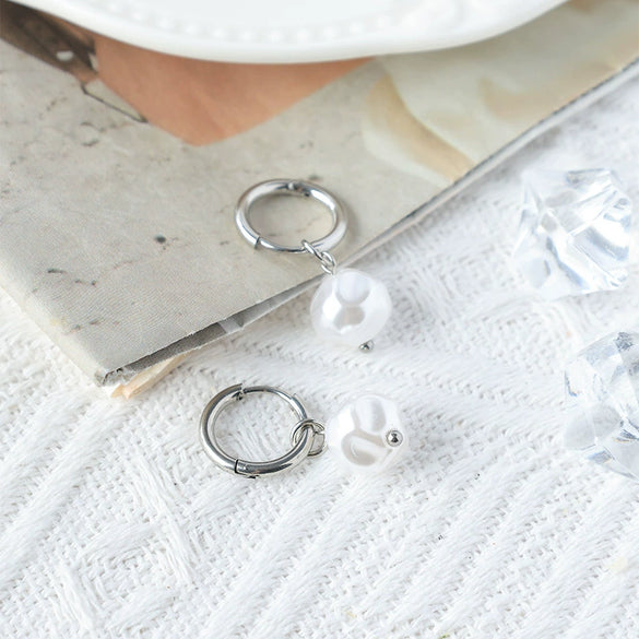 Wholesale Women's Minimalist Geometric Stainless Steel Imitation Pearl Electroplated Earrings