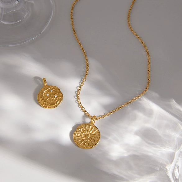 Wholesale Women's Minimalist Geometric Stainless Steel Necklace With Vacuum Real Gold Plating
