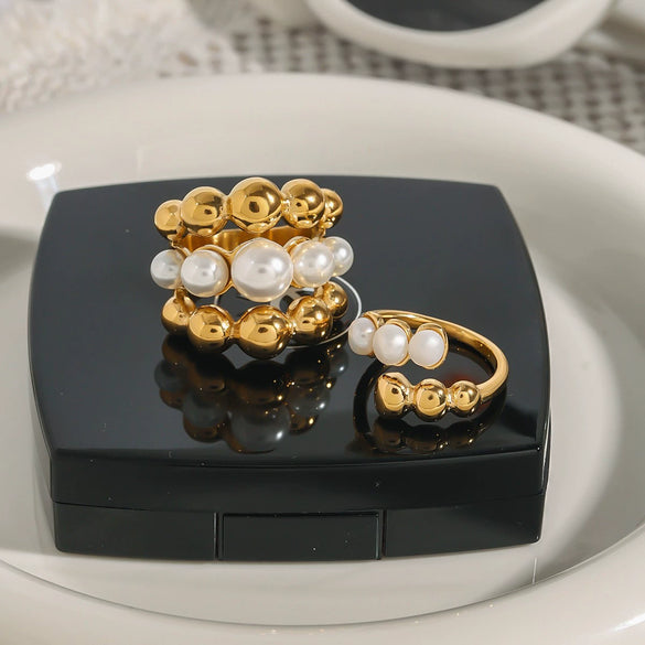 Wholesale Women's Minimalist Geometric Stainless Steel Pearl Ring With Electroplating