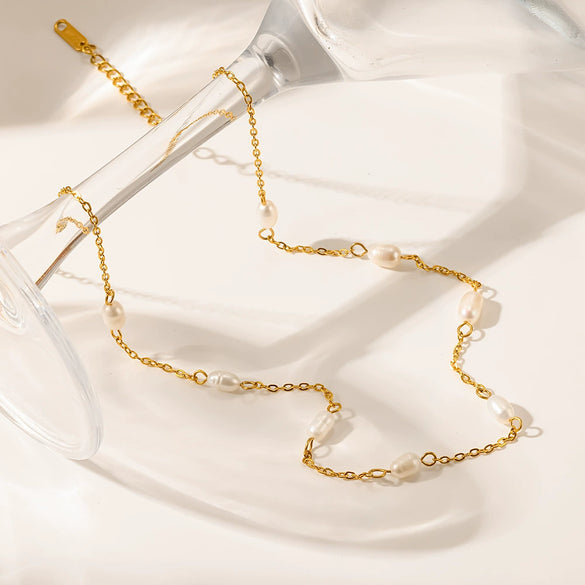 Wholesale Women's Minimalist Geometric Stainless Steel Real Gold Plated Necklace