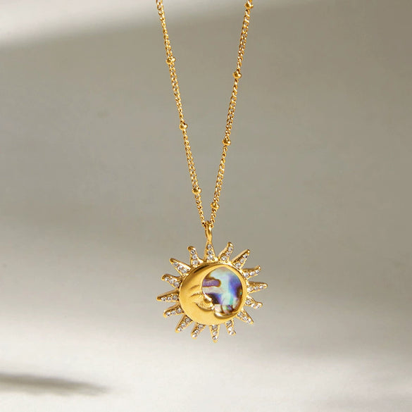 Wholesale Women's Minimalist Geometric Stainless Steel Vacuum Real Gold Plated Necklace