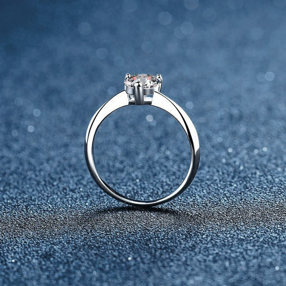 Wholesale Women's Minimalist Heart Shape Moissanite Diamond Ring 925 Sterling Silver