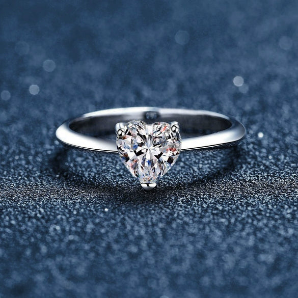 Wholesale Women's Minimalist Heart Shape Moissanite Diamond Ring 925 Sterling Silver
