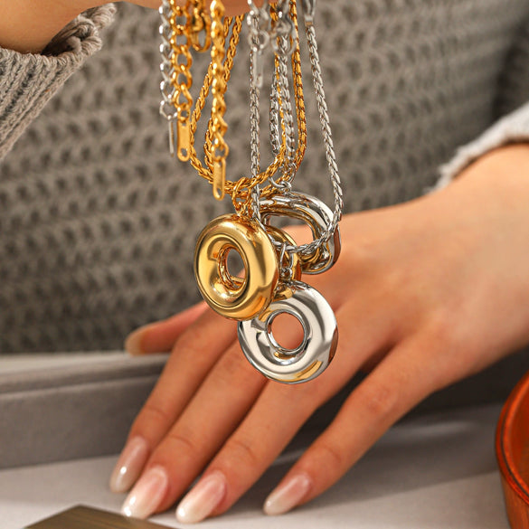 Wholesale Women's Minimalist Luxury Ins Style Geometric Stainless Steel Electroplated Pendant Necklaces With Twist Chain