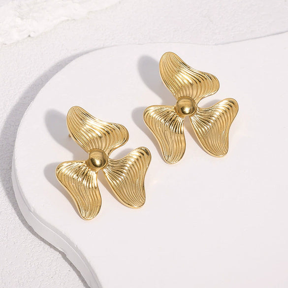 Wholesale Women's Minimalist Stainless Steel Electroplated Threepetal Flower Design Earrings