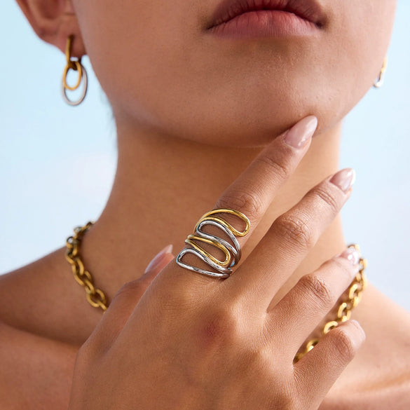 Wholesale Women's Minimalist Stainless Steel Jewelry With Geometric Pattern And Electroplating Design