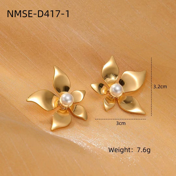 Wholesale Women's Minimalist Stainless Steel Pearl Flower Electroplated Highend Exaggerated Design Earrings