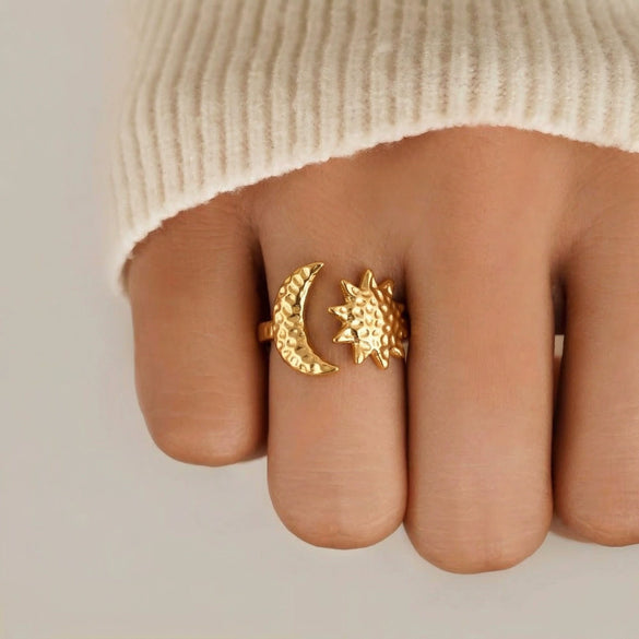 Wholesale Women's Minimalist Stainless Steel Sun And Moon Open Ring With Vacuum Real Gold Plating