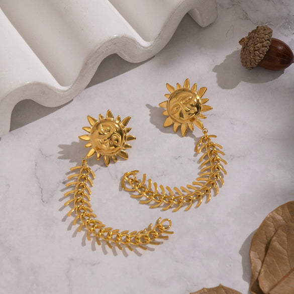 Wholesale Women's Minimalist Stainless Steel Tassel Sun Smiley Face Earrings With Vacuum Real Gold Plating In Pvd Furnace