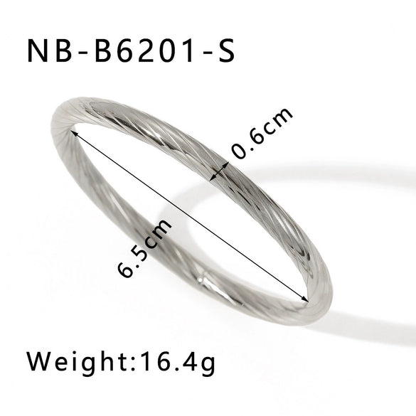 Wholesale Women's Minimalist Thread Design Hollow Bracelet In Stainless Steel With 18K Furnace Vacuum Plating