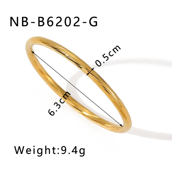Wholesale Women's Minimalist Thread Design Hollow Bracelet In Stainless Steel With 18K Furnace Vacuum Plating