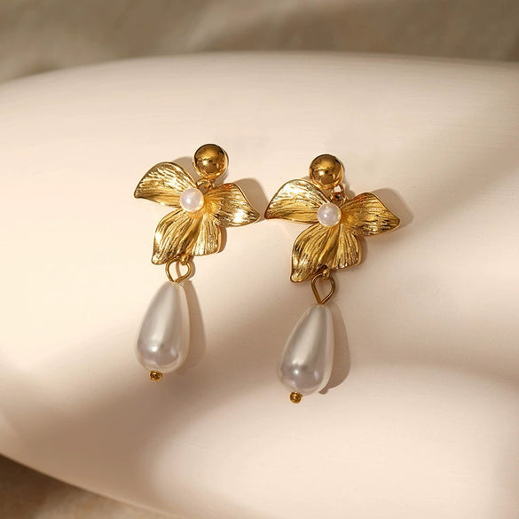 Wholesale Women's Minimalist Threedimensional Flower Pendant Tassel Stainless Steel Goldplated Resin Electroplated Earrings