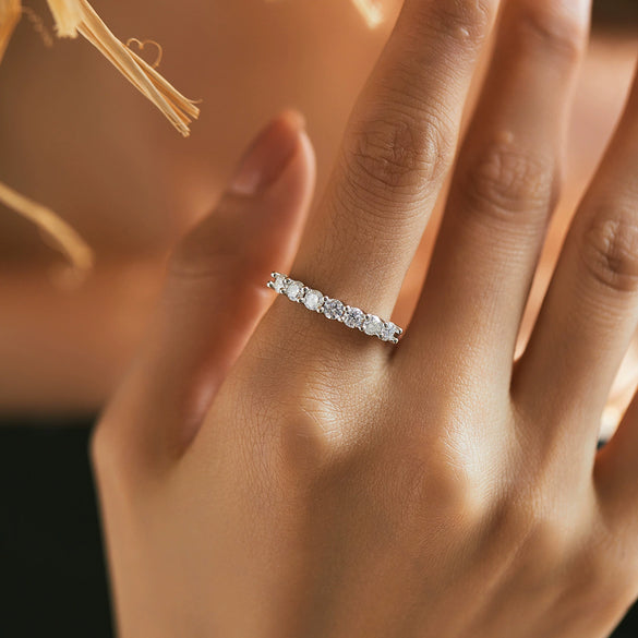 Wholesale Women's Modern Geometric S925 Sterling Silver Diamond Ring With Gem Inlaid