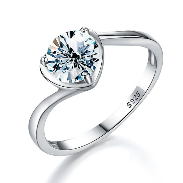Wholesale Women's Moissanite Heart Ring In 925 Silver With Electroplating Treatment