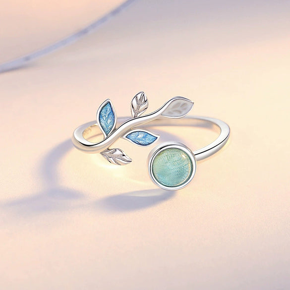 Wholesale Women's Mori Style Leaf Pendant Necklace With Gem Inlaid S925 Sterling Silver And Cross Chain