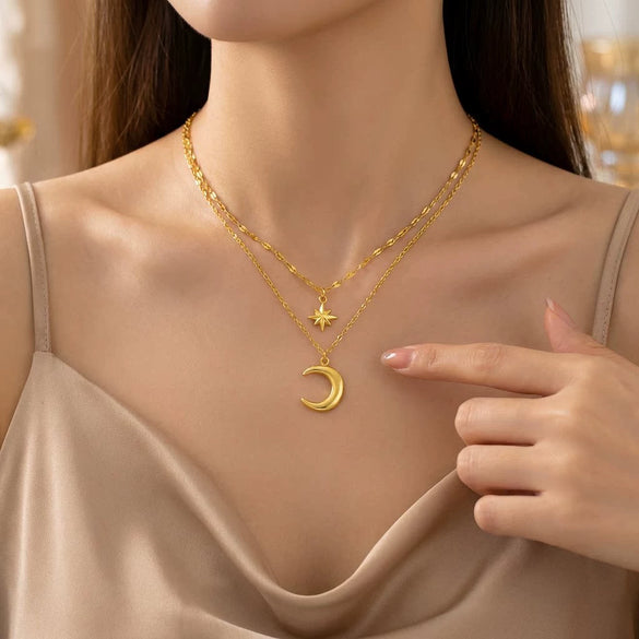 Wholesale Women's Motherofpearl Star Necklace With Real Gold Plating In The Furnace And Blade Chain
