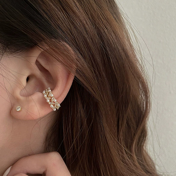 Wholesale Women's Multilayer Pearl Ear Clip Earrings S925 Silver Geometric Retro Elegant Style